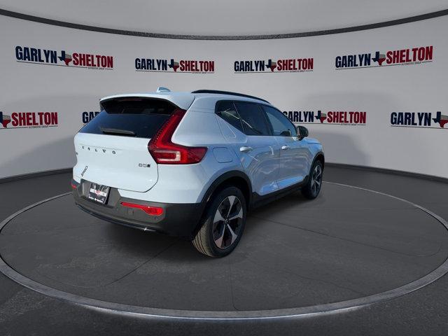 new 2024 Volvo XC40 car, priced at $48,525