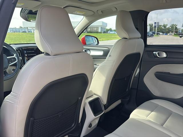 used 2020 Volvo XC40 car, priced at $21,500