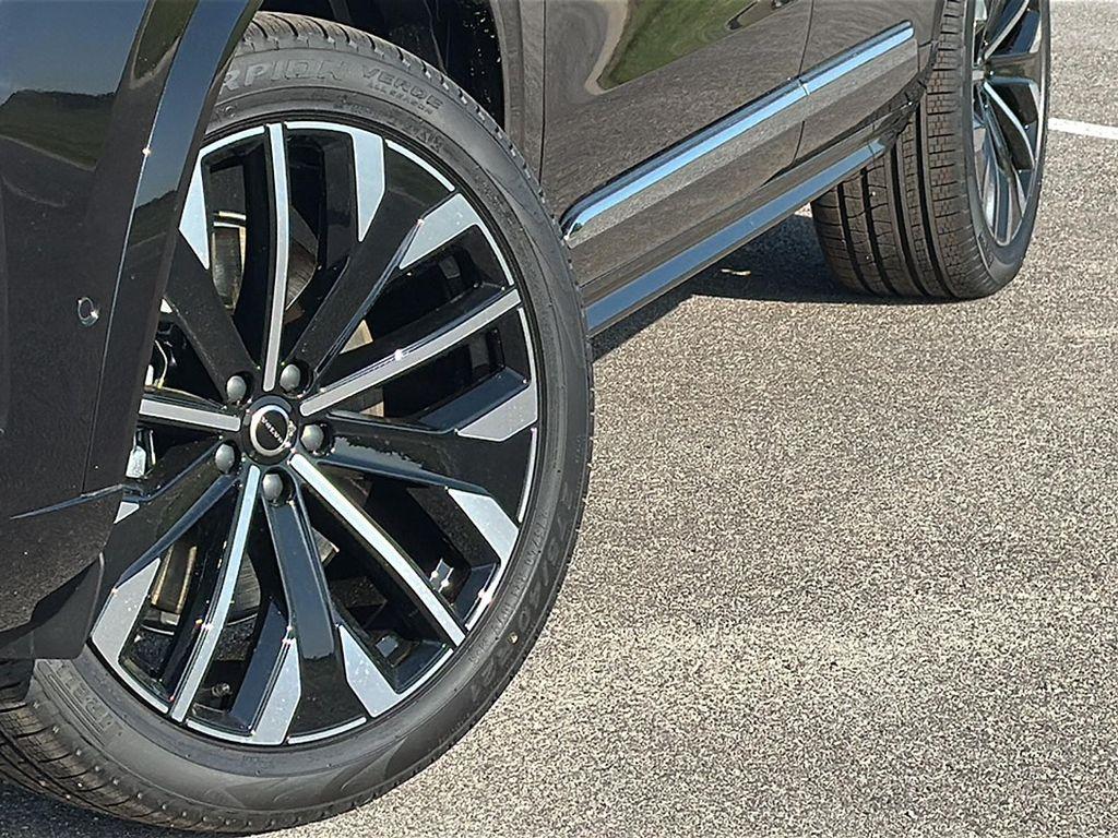 new 2025 Volvo XC90 Plug-In Hybrid car, priced at $74,805