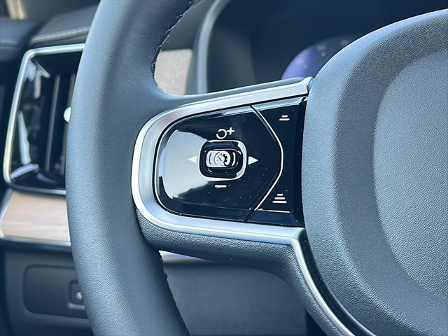 new 2025 Volvo XC90 Plug-In Hybrid car, priced at $76,805