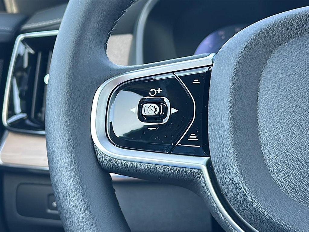 new 2025 Volvo XC90 Plug-In Hybrid car, priced at $74,805