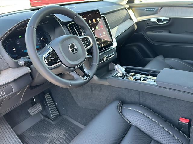 new 2025 Volvo XC90 car, priced at $71,555