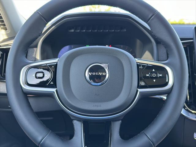 new 2025 Volvo XC90 car, priced at $70,805