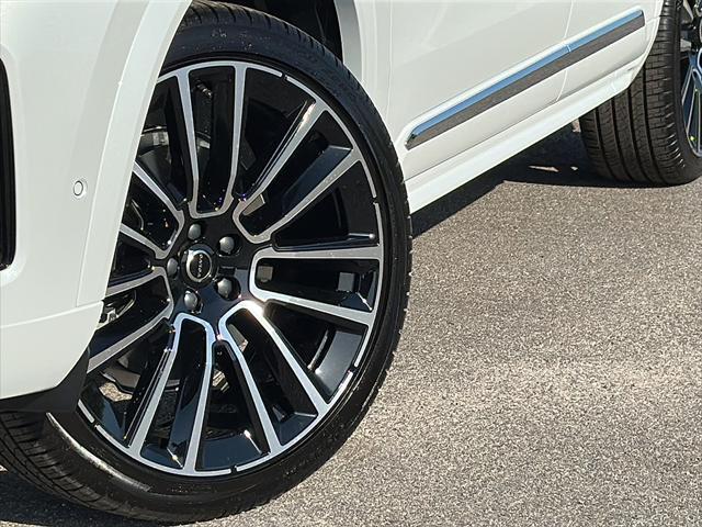 new 2025 Volvo XC90 car, priced at $71,555