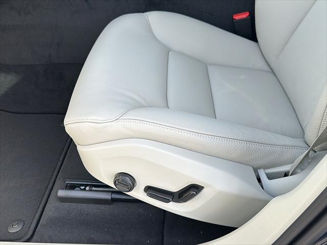 new 2025 Volvo XC60 car, priced at $47,345
