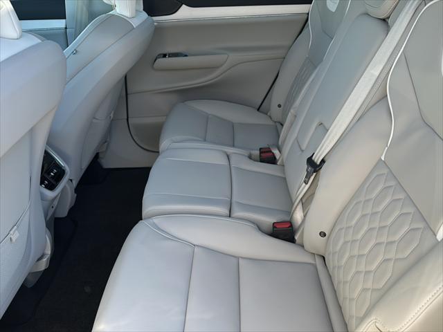 new 2025 Volvo EX90 car, priced at $85,640