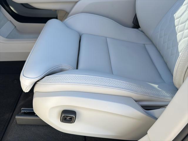 new 2025 Volvo EX90 car, priced at $85,640