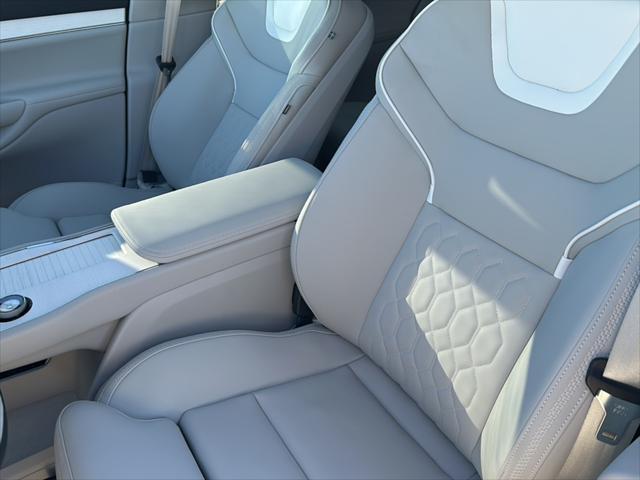 new 2025 Volvo EX90 car, priced at $85,640