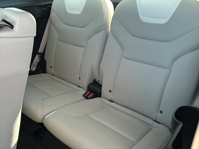 new 2025 Volvo EX90 car, priced at $84,640
