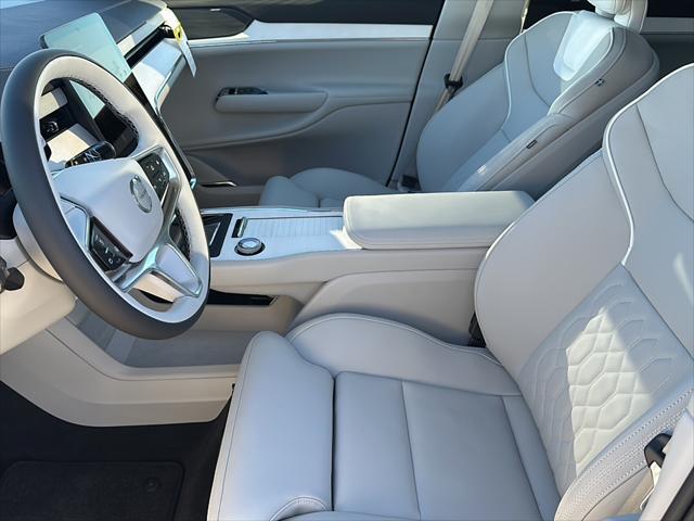 new 2025 Volvo EX90 car, priced at $84,640