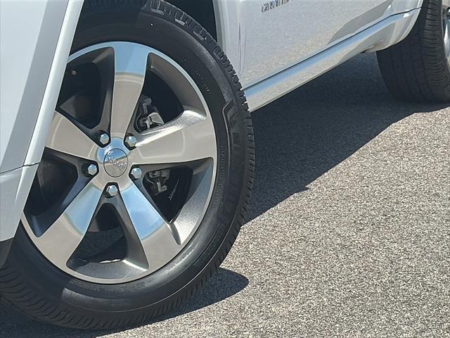 used 2016 Jeep Grand Cherokee car, priced at $19,000