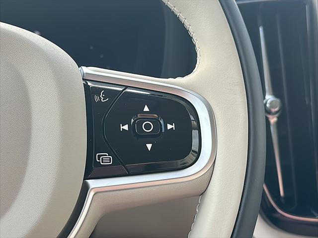 new 2026 Volvo XC60 Plug-In Hybrid car, priced at $72,835
