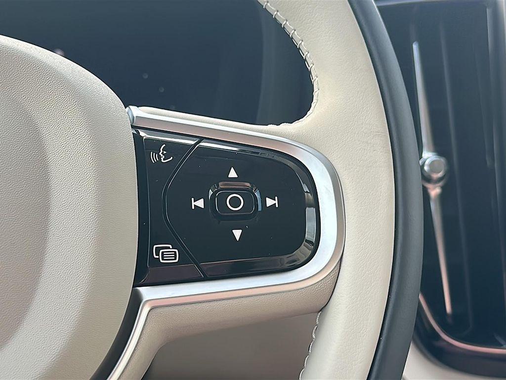 new 2026 Volvo XC60 Plug-In Hybrid car, priced at $69,835