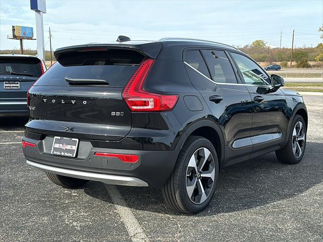 new 2025 Volvo XC40 car, priced at $44,465