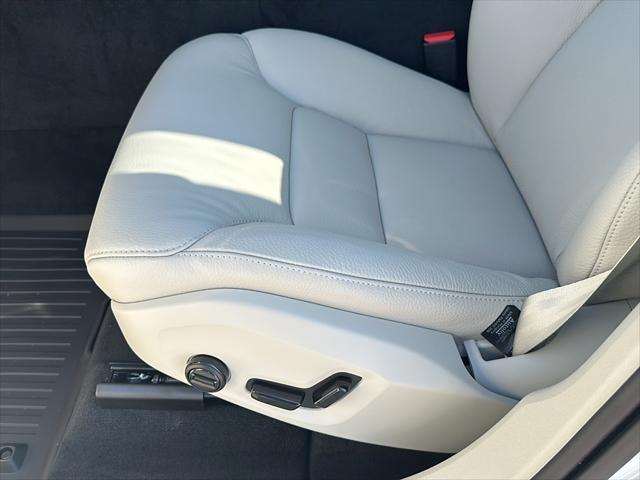new 2025 Volvo XC60 car, priced at $53,610