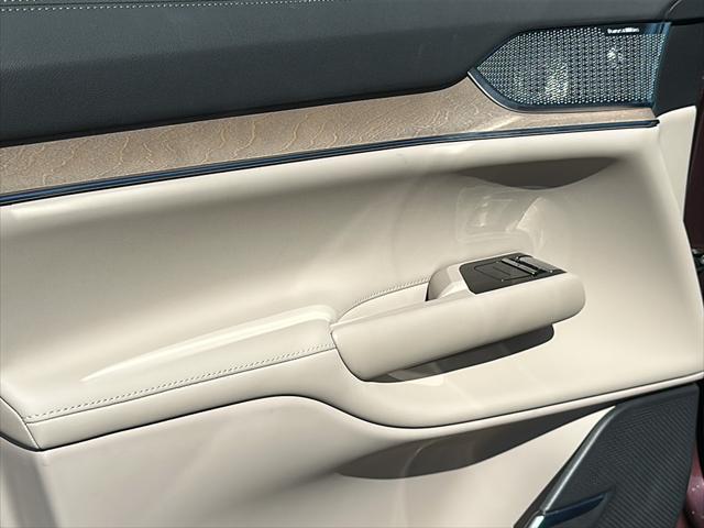 new 2025 Volvo EX90 car, priced at $95,140