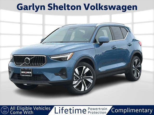 new 2024 Volvo XC40 car, priced at $44,390