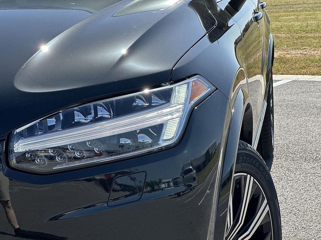new 2025 Volvo XC90 car, priced at $57,815