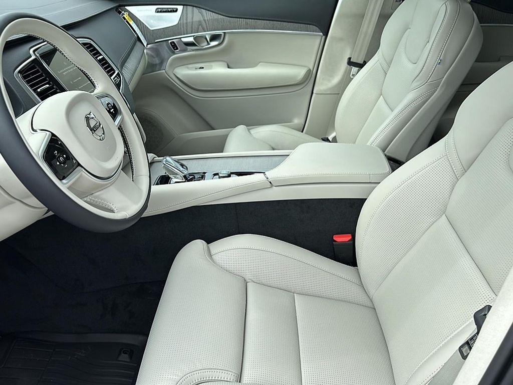 new 2025 Volvo XC90 car, priced at $71,955