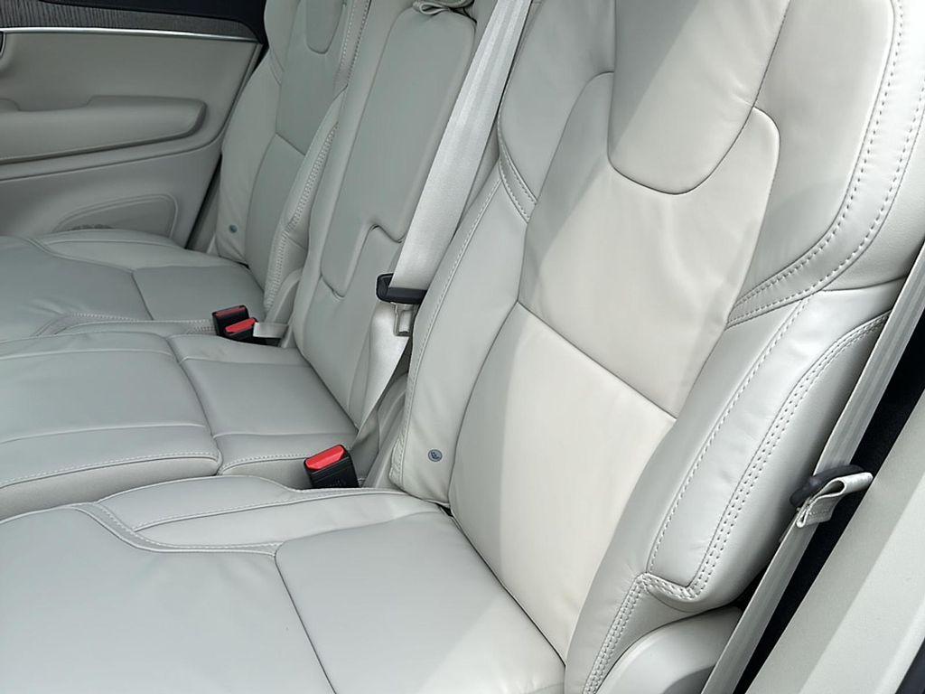 new 2025 Volvo XC90 car, priced at $71,955