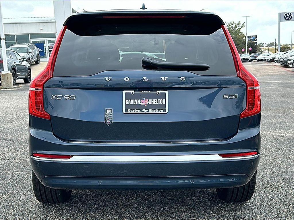 new 2025 Volvo XC90 car, priced at $71,955