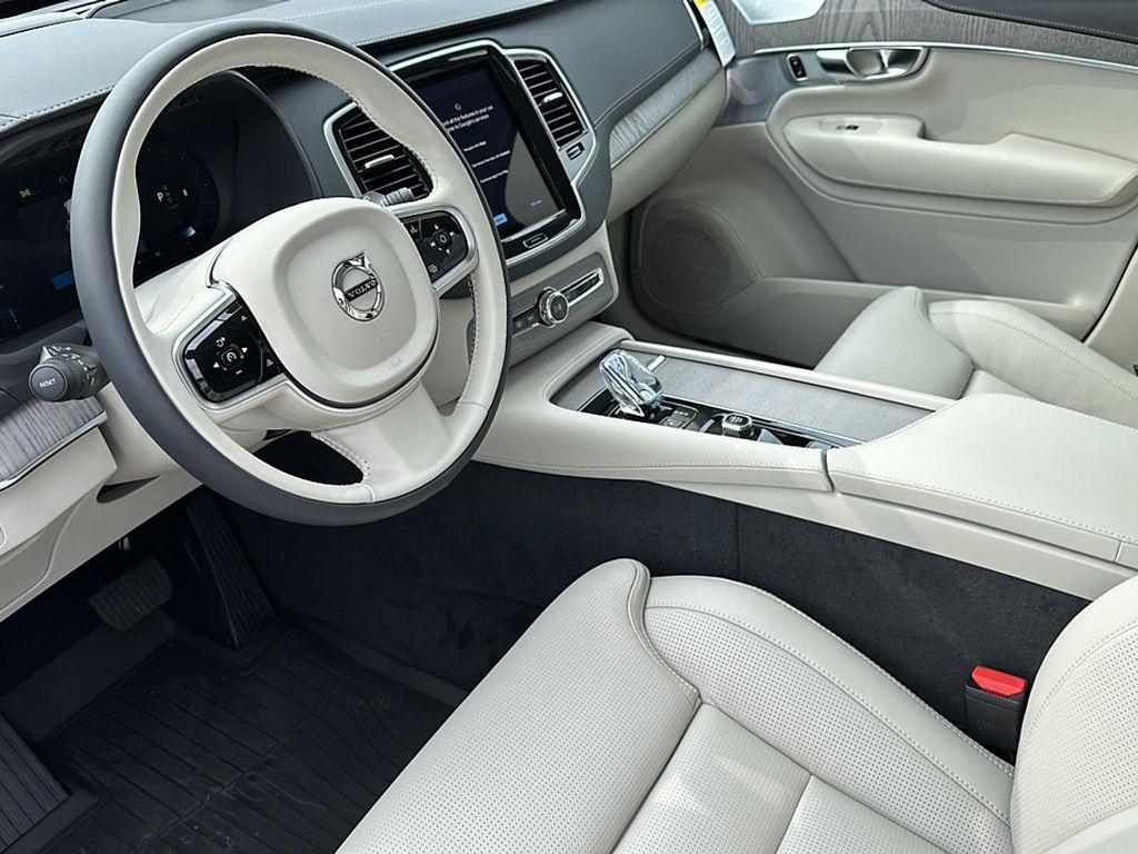 new 2025 Volvo XC90 car, priced at $71,955