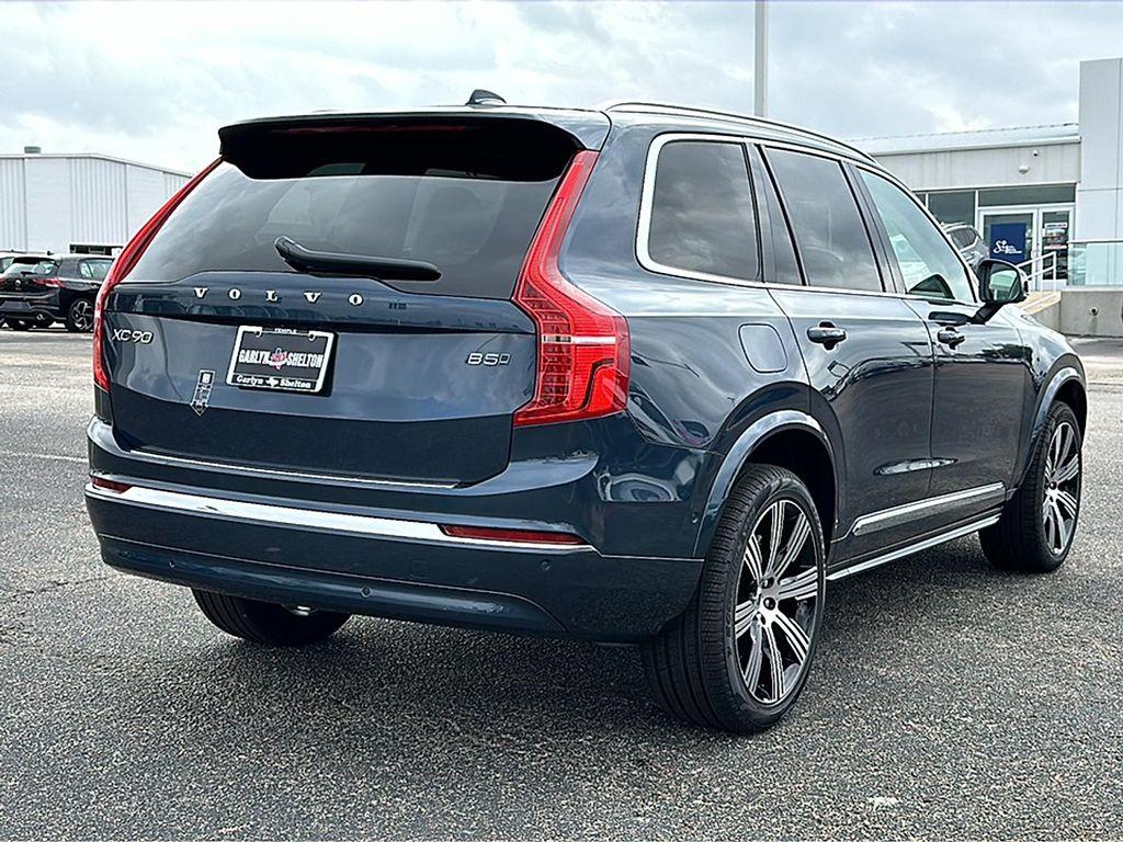 new 2025 Volvo XC90 car, priced at $71,955