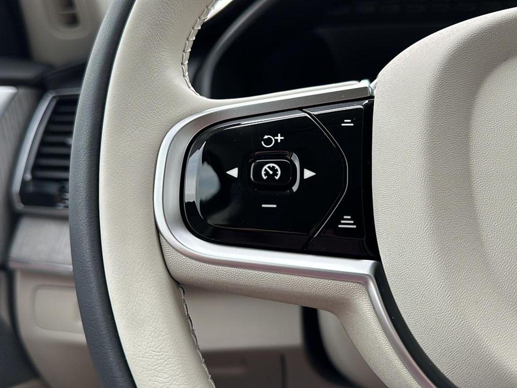 new 2025 Volvo XC90 car, priced at $71,955