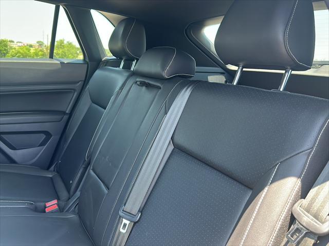 used 2020 Volkswagen Atlas Cross Sport car, priced at $24,400