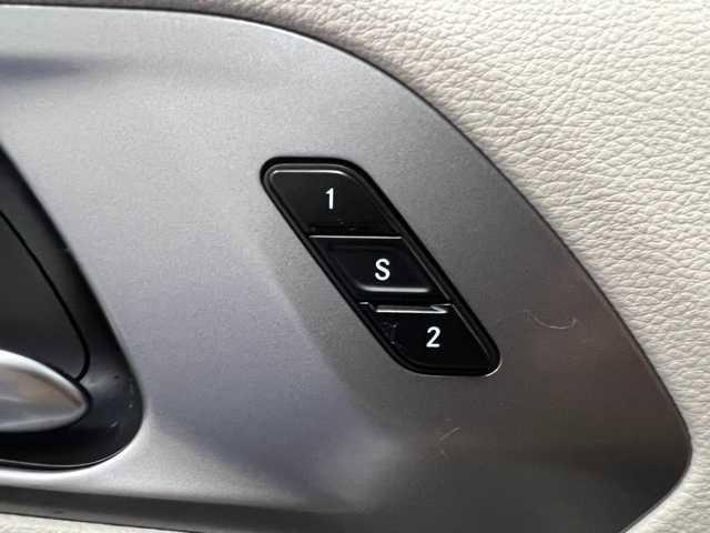 used 2023 Chrysler Pacifica car, priced at $27,505