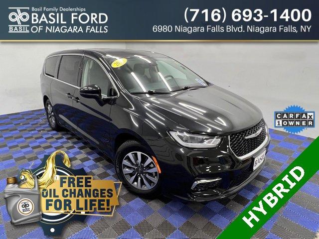 used 2023 Chrysler Pacifica car, priced at $28,900