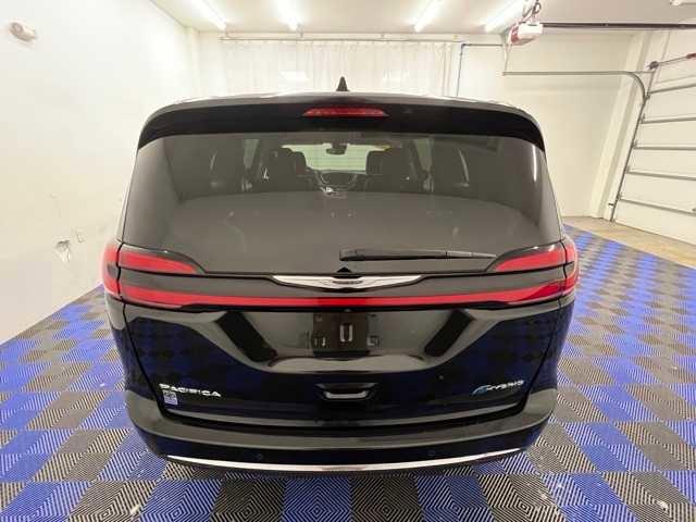 used 2023 Chrysler Pacifica car, priced at $27,505