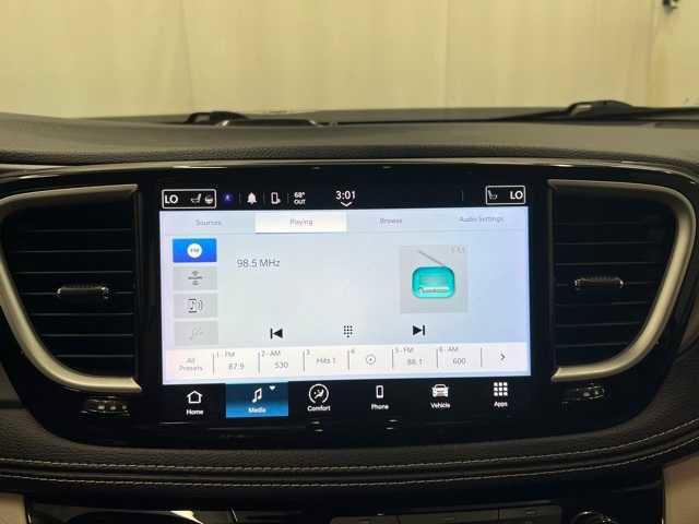used 2023 Chrysler Pacifica car, priced at $27,505