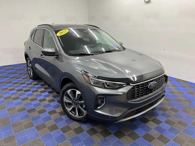 used 2023 Ford Escape car, priced at $26,122