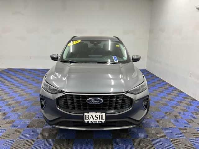 used 2023 Ford Escape car, priced at $24,990