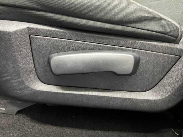 used 2022 Ram 1500 Classic car, priced at $33,546