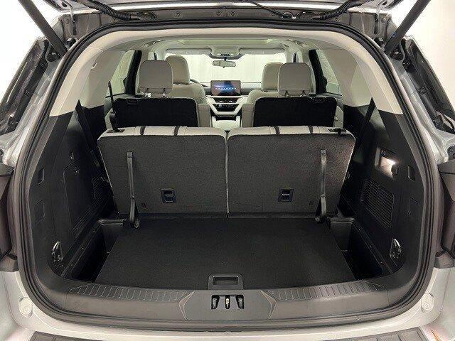 new 2025 Ford Explorer car, priced at $45,000