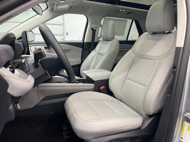 new 2025 Ford Explorer car, priced at $45,000