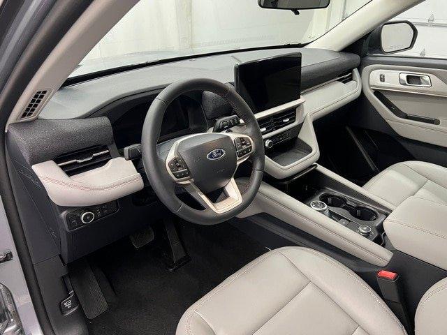 new 2025 Ford Explorer car, priced at $46,405