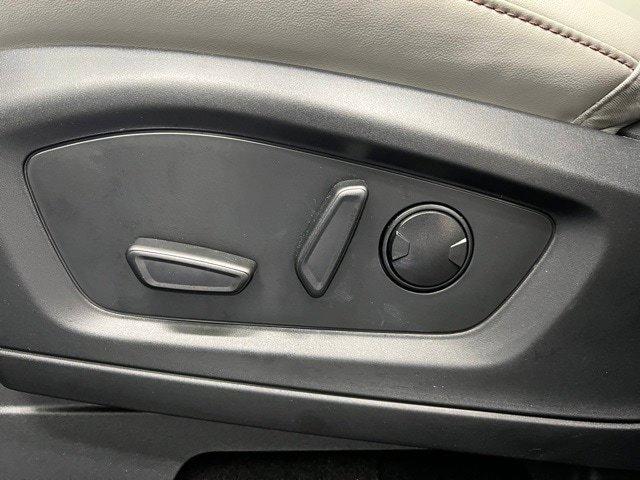 new 2025 Ford Explorer car, priced at $46,405