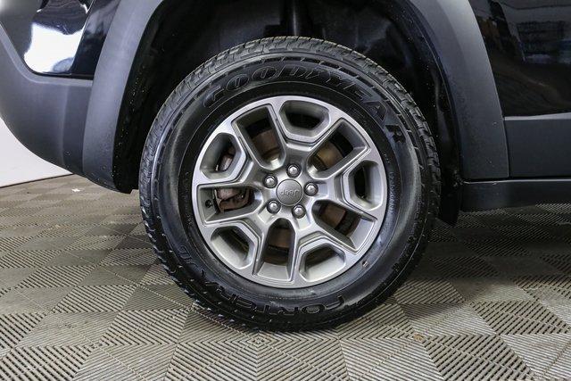 used 2021 Jeep Cherokee car