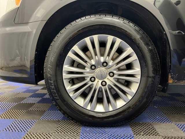 used 2015 Chrysler Town & Country car, priced at $12,200