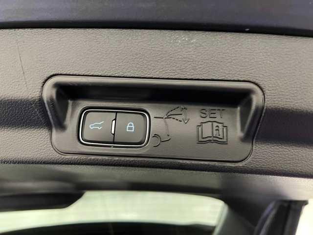 used 2022 Ford Explorer car, priced at $30,624