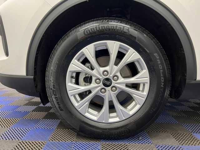 used 2023 Ford Escape car, priced at $23,366