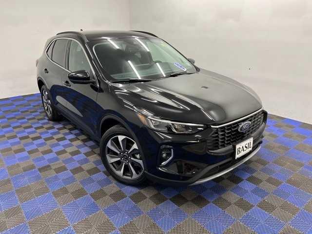used 2023 Ford Escape car, priced at $24,895