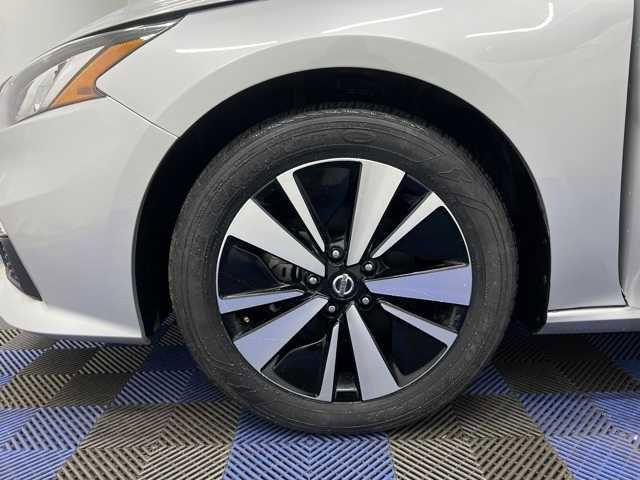 used 2022 Nissan Altima car, priced at $18,900