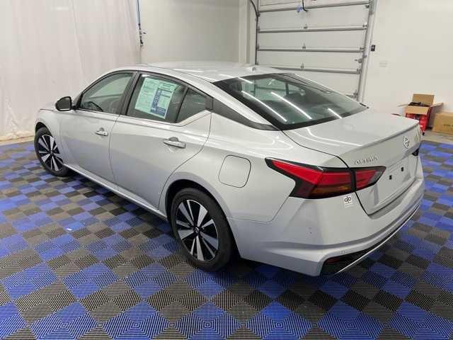 used 2022 Nissan Altima car, priced at $18,900