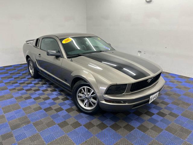 used 2005 Ford Mustang car, priced at $11,500