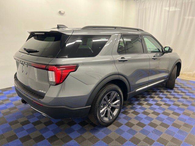 new 2025 Ford Explorer car, priced at $46,705