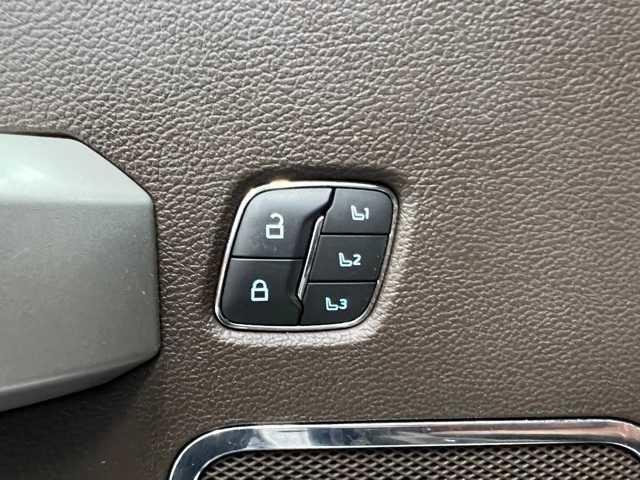 used 2020 Ford F-250 car, priced at $53,400